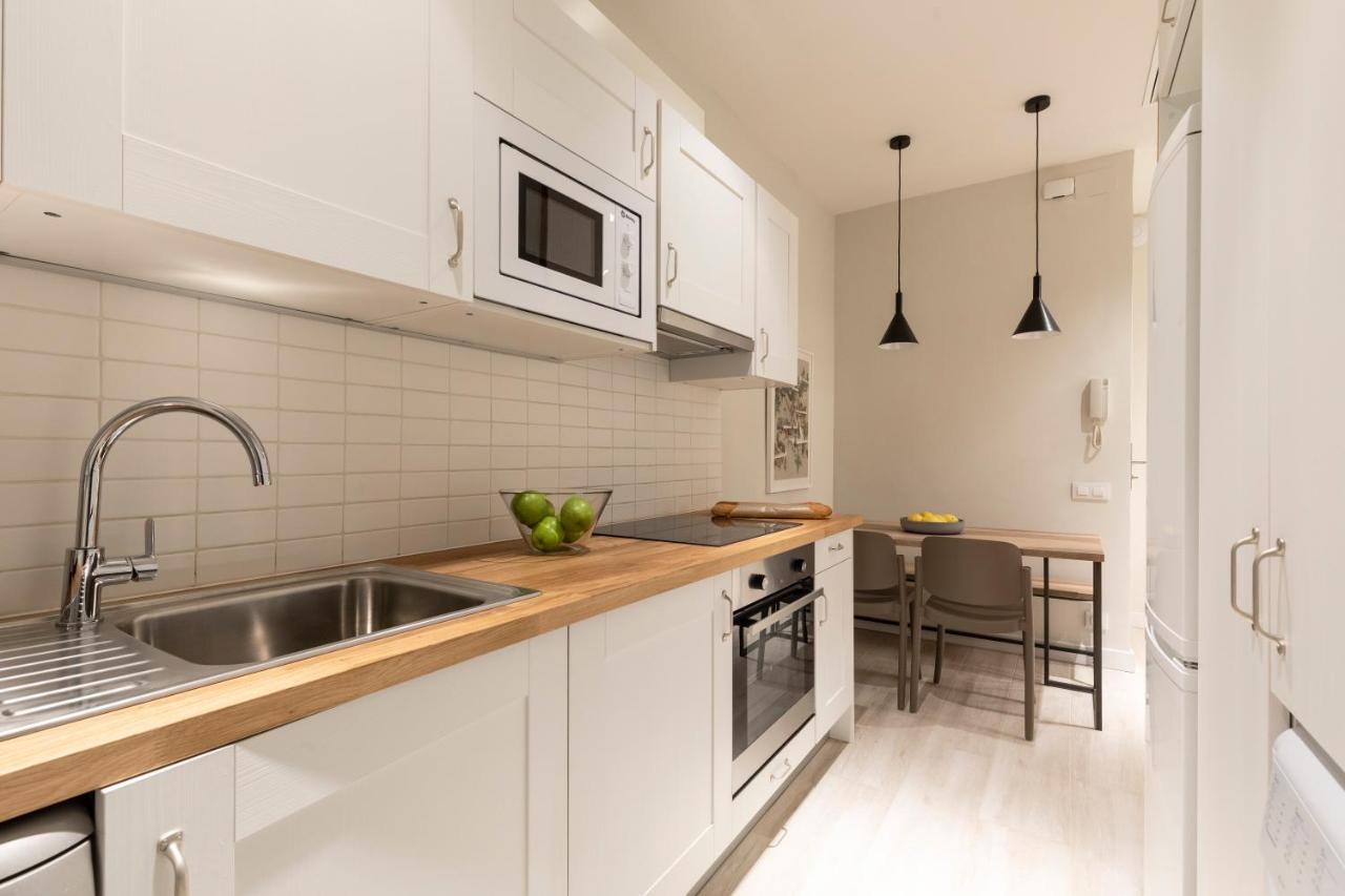 Aspasios Gracia Apartments Barcelona Ngoại thất bức ảnh